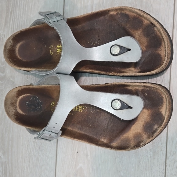 Birkenstock Women Gizeh T Strap Silver Buckle Sandals Slide Shoes Sz 40/9 Regula - Picture 3 of 15